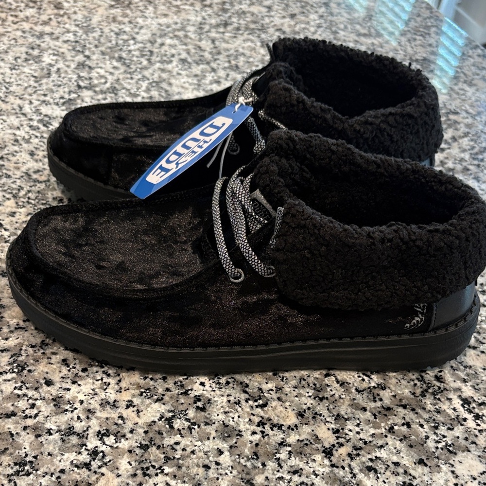 Hey Dude Black Sherpa-Lined Slip-On Casual Loafers
